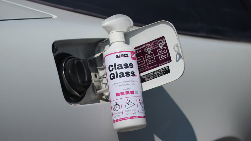 Brandstof gelekt na tanken? Zo bescherm je de lak van je auto!