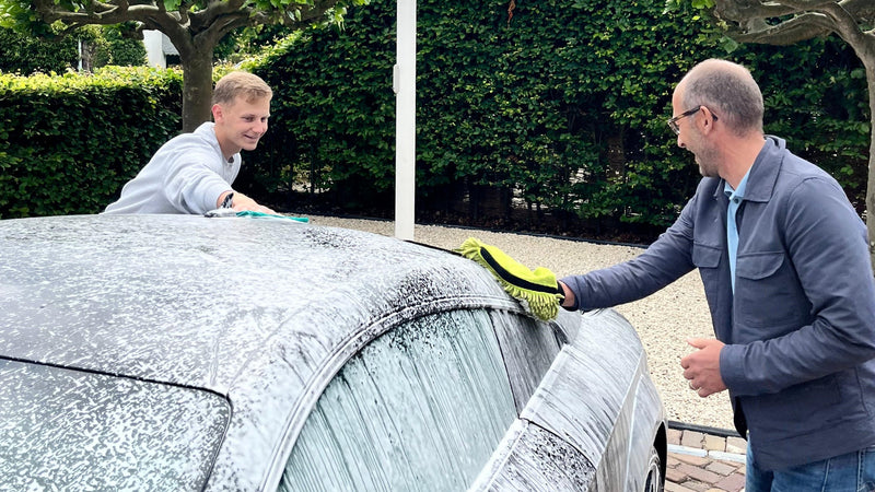 Hoe Vaak Moet je je Auto Wassen? De Ultieme Gids voor Lakbescherming